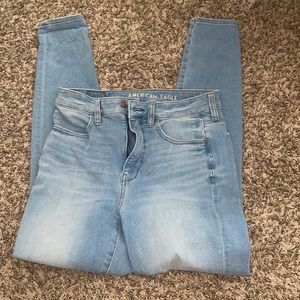 American Eagle the dream jean super high rise jegging